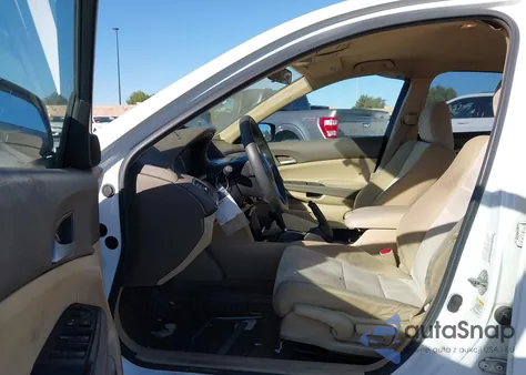 2010 Honda Accord 2.4 Lx z USA, uszkodzony, nr VIN 1HGCP2F39AA103324